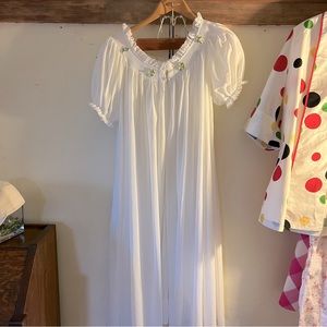 Authentic Peignoir from the 50’s. 2 pieces: Robe and Gown.
